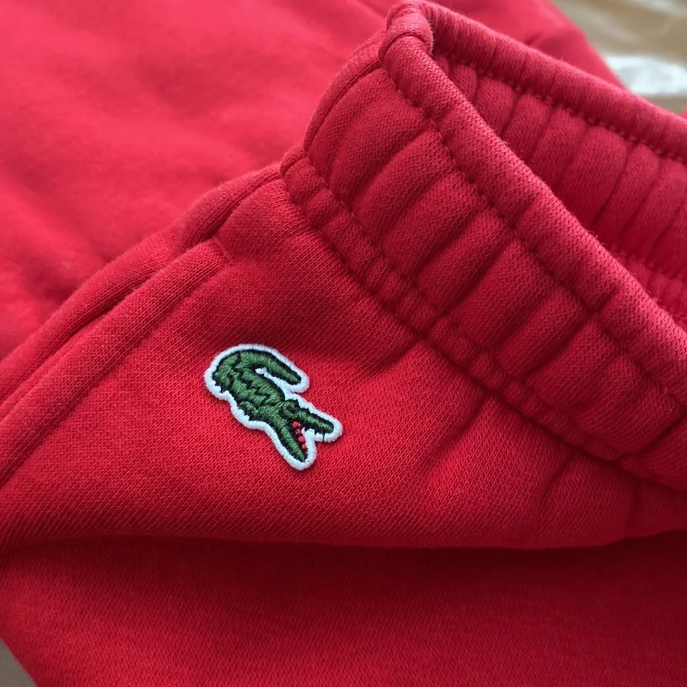 Lacoste - Picture 15 of 15
